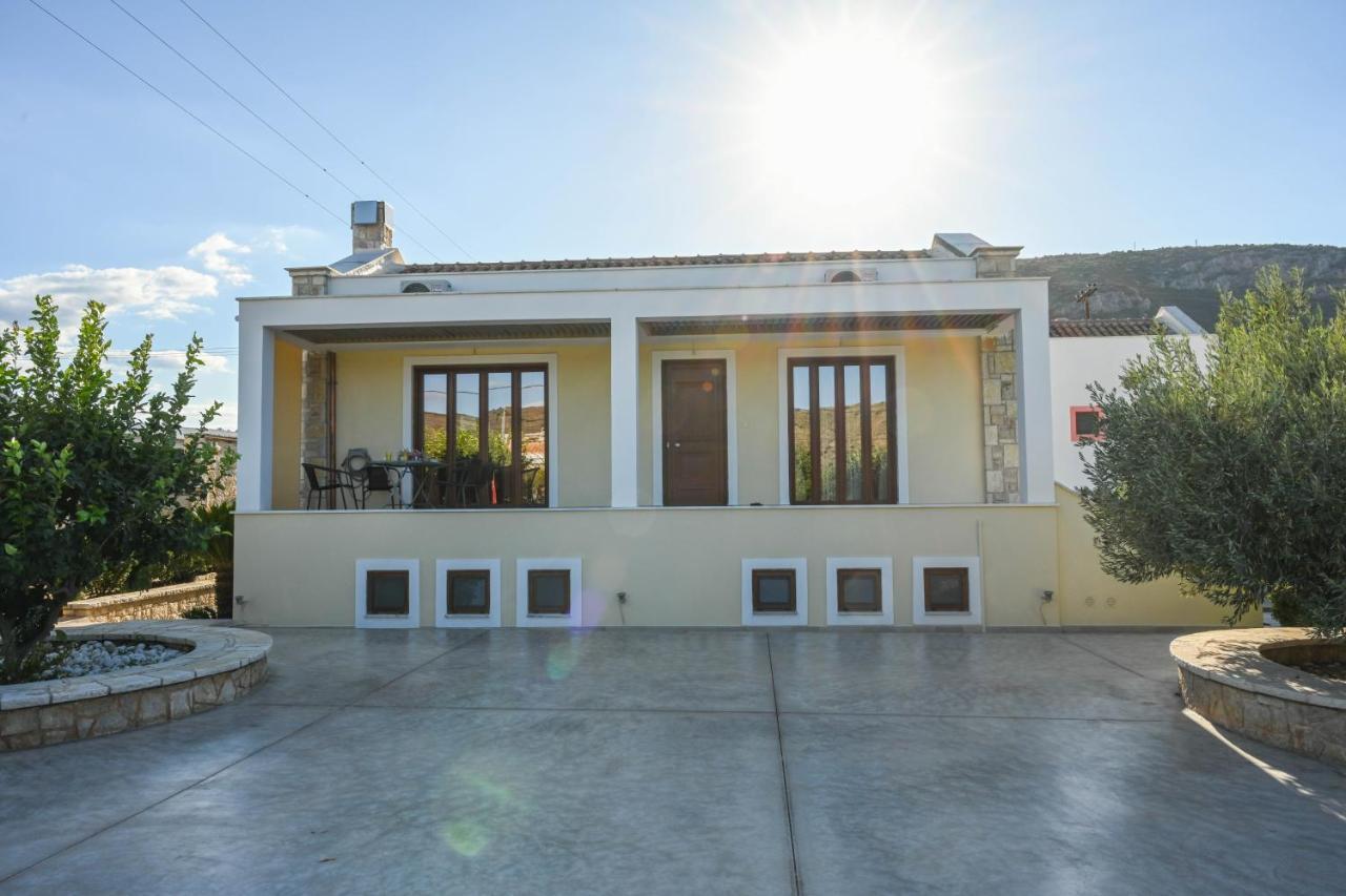 Αριων Village & Suites Nauplion Buitenkant foto