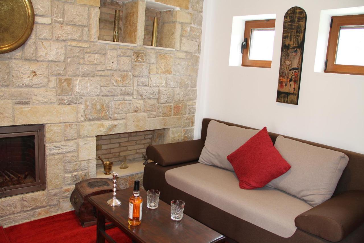 Αριων Village & Suites Nauplion Buitenkant foto