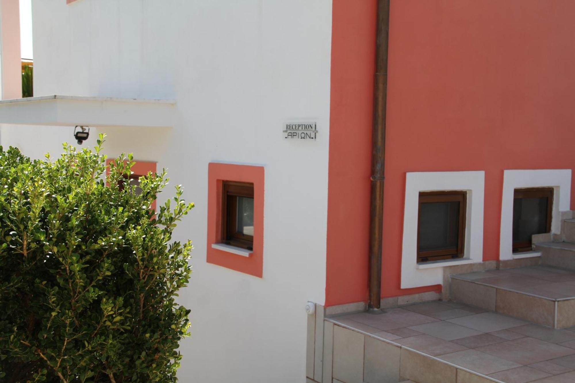 Αριων Village & Suites Nauplion Buitenkant foto