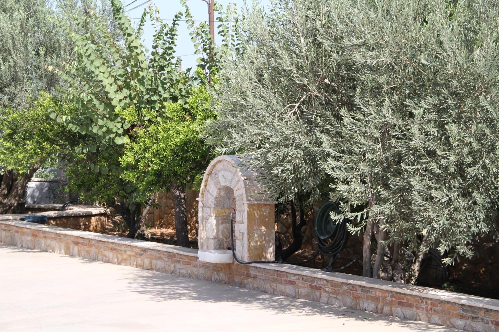 Αριων Village & Suites Nauplion Buitenkant foto