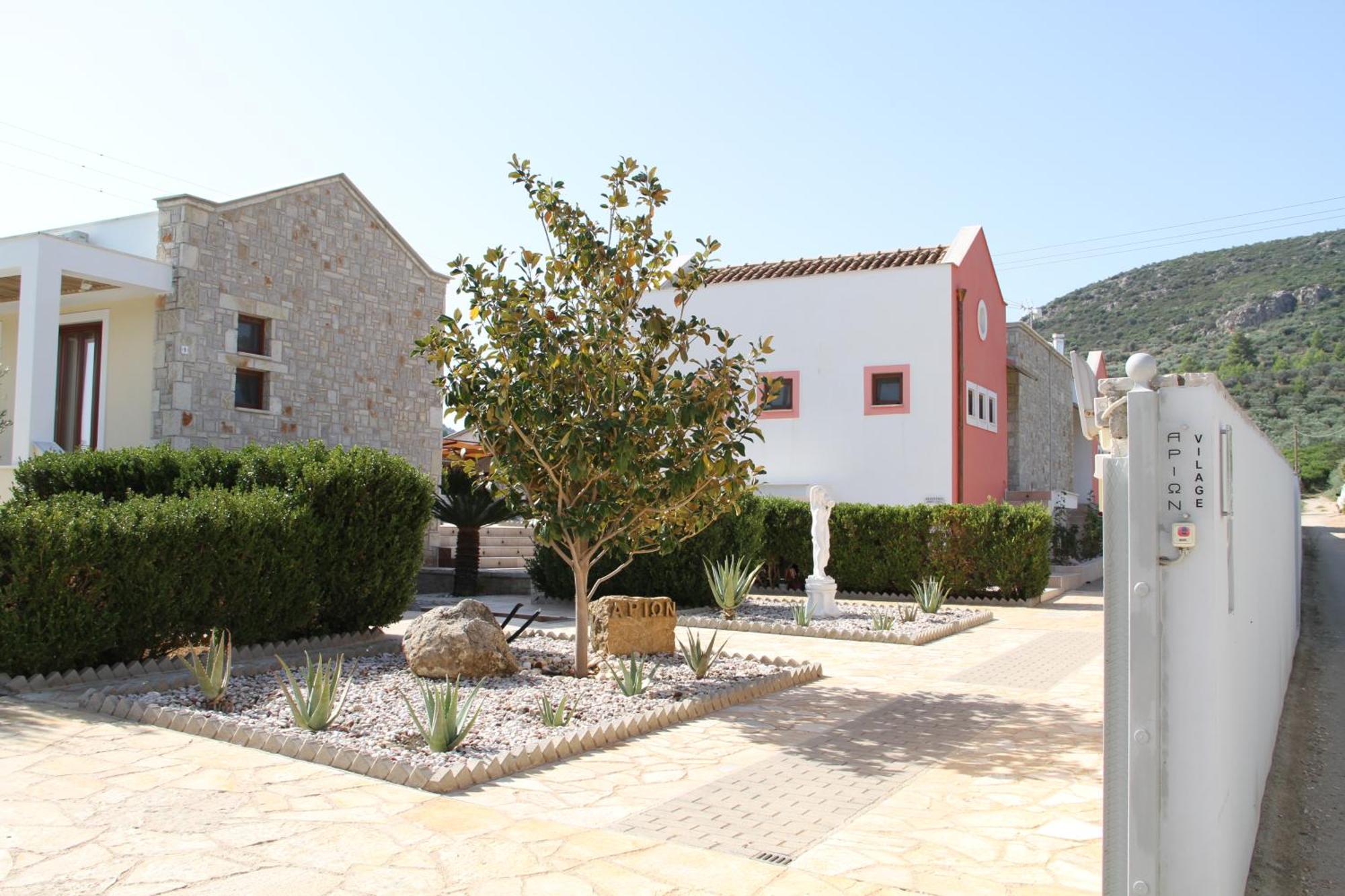 Αριων Village & Suites Nauplion Buitenkant foto