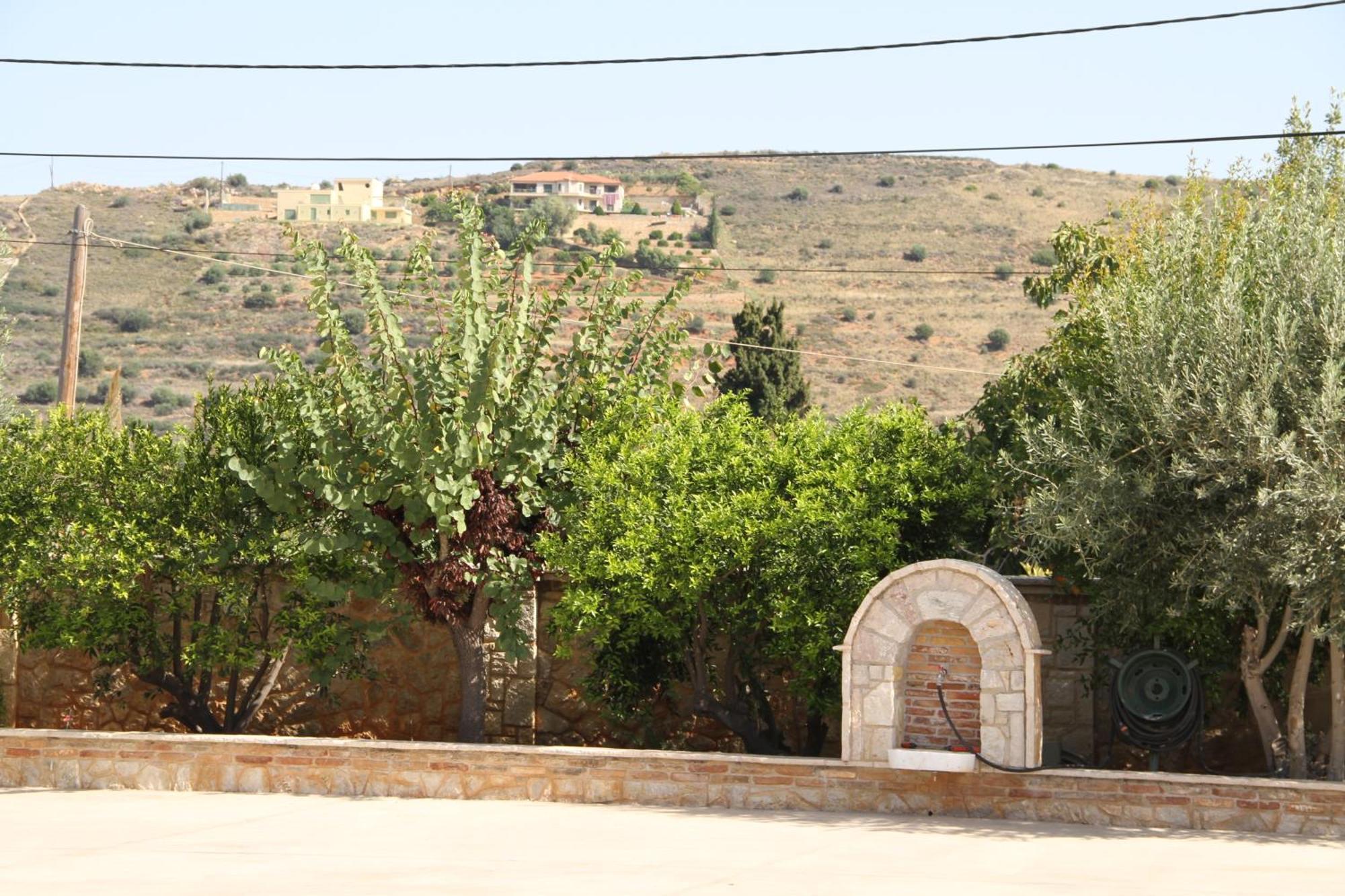 Αριων Village & Suites Nauplion Buitenkant foto